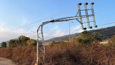 תשתית החשמל נפגעה: עמודי חשמל קרסו מרוחות חזקות